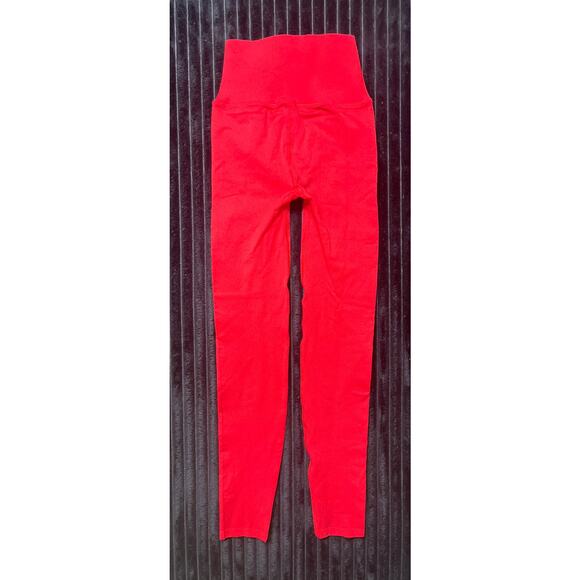 Fabletics Women's Two-Piece Workout Set Tank & Leggings XS Red - Picture 7 of 9